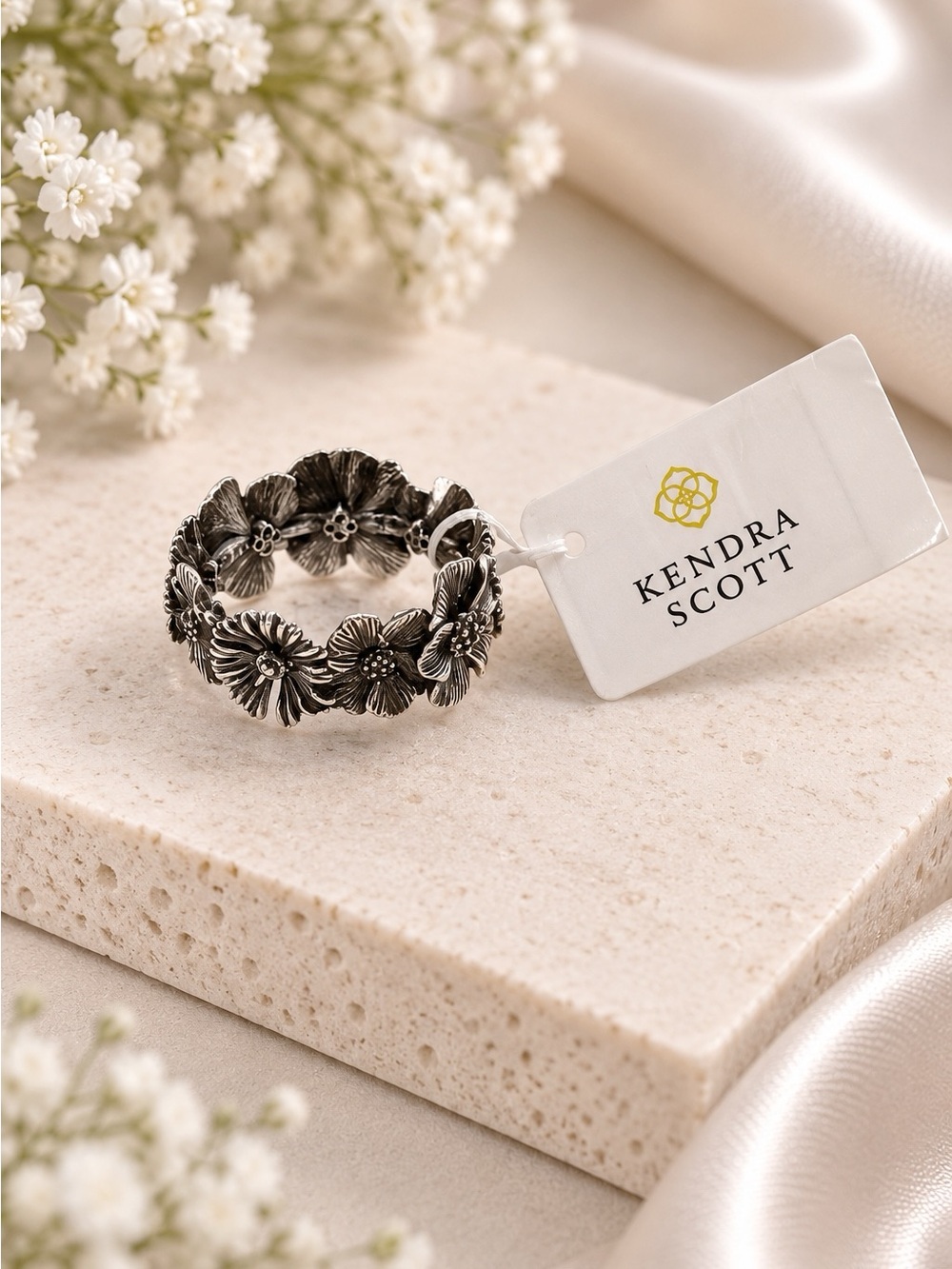 Kendra Scott Cailey Flower Vintage Silver Band Ring. Size 7 - Picture 4 of 5